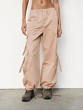 🆕️ Zara Parachute Cargo Pant in Pink Beige